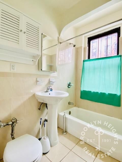 Super Large One Bedroom - Elev Building W/ Laundry - Amazing Location State/clinton Photo 7 - BHRE-BHR_16154