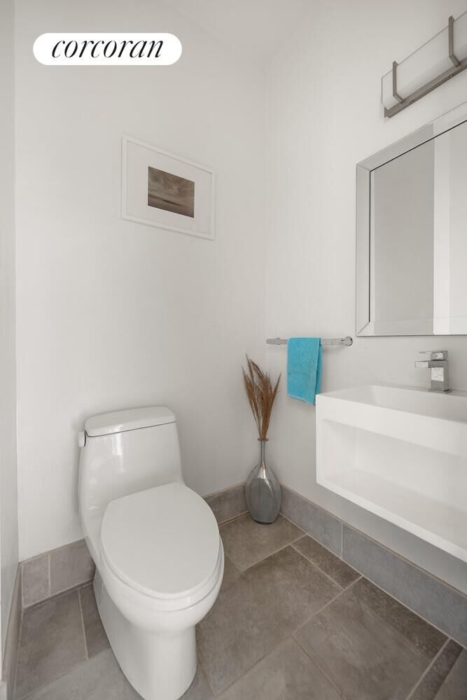 54 Sterling Pl Photo 4 - CORCORAN-10272192