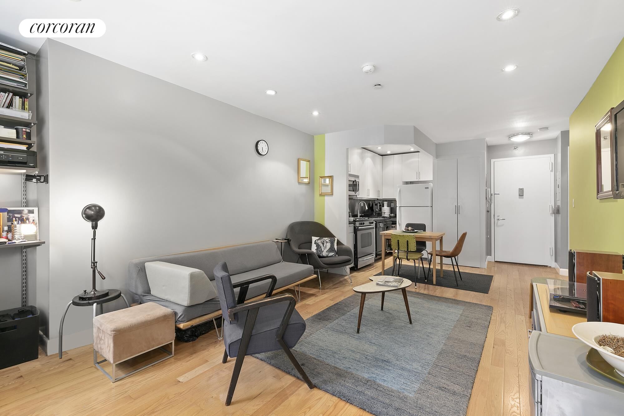 525 E 11th St, APT 3F Photo 2 - CORCORAN-22999185