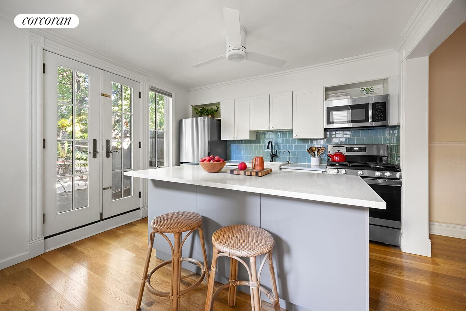 621 Vanderbilt St, #0 Photo 5 - CORCORAN-23638364