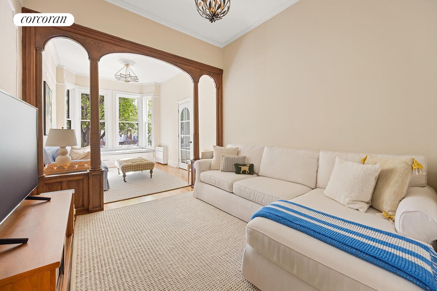 621 Vanderbilt St, #0 Photo 2 - CORCORAN-23638364