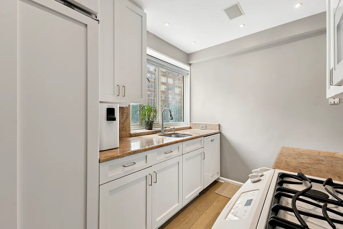 166 E 63rd St Photo 3 - NYC-Real-Estate-318831