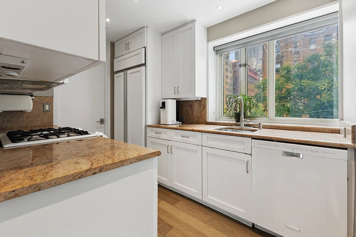 166 E 63rd St Photo 2 - NYC-Real-Estate-318831