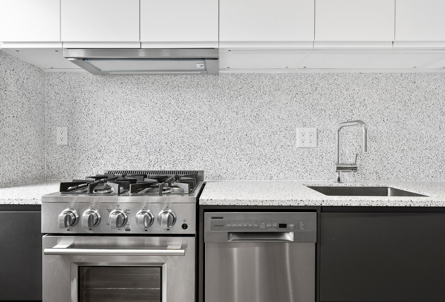 Hoyt Street Photo 4 - NYC-Real-Estate-860747
