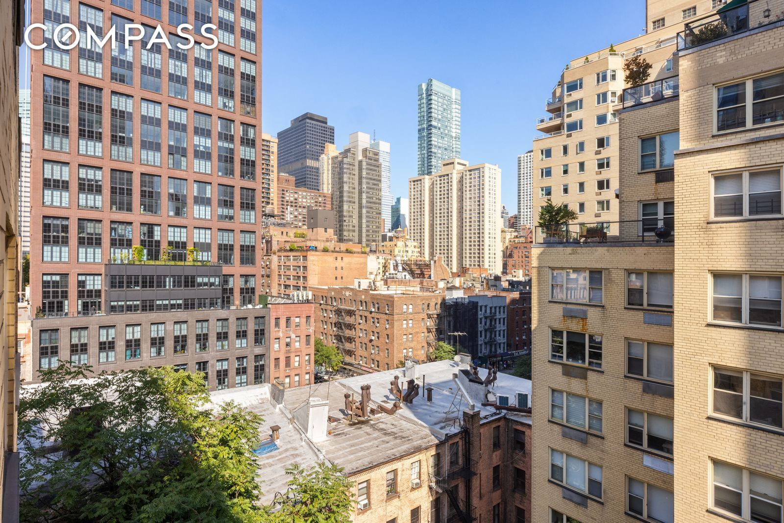 415 E 52nd St Photo 8 - URBANCOMPASS-1938641931593773833