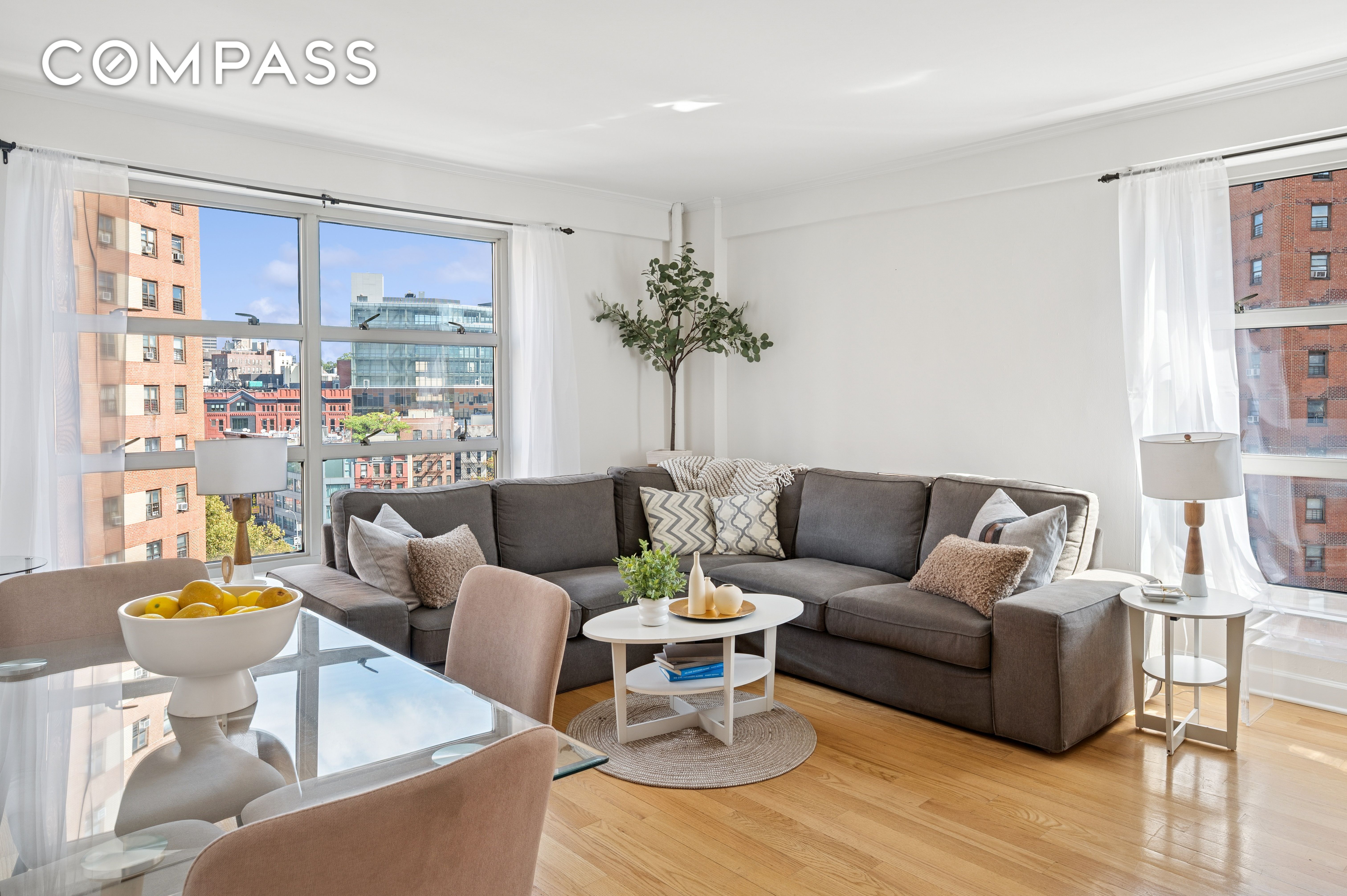 70 La Salle St Photo 0 - URBANCOMPASS-1948078474788676521