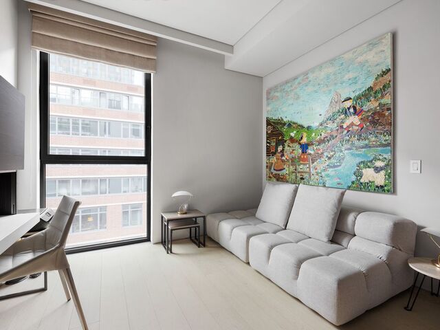 522 W 29th Street, # PH9C