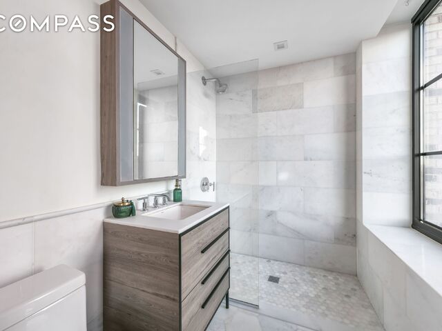 264 Webster Avenue, PH811