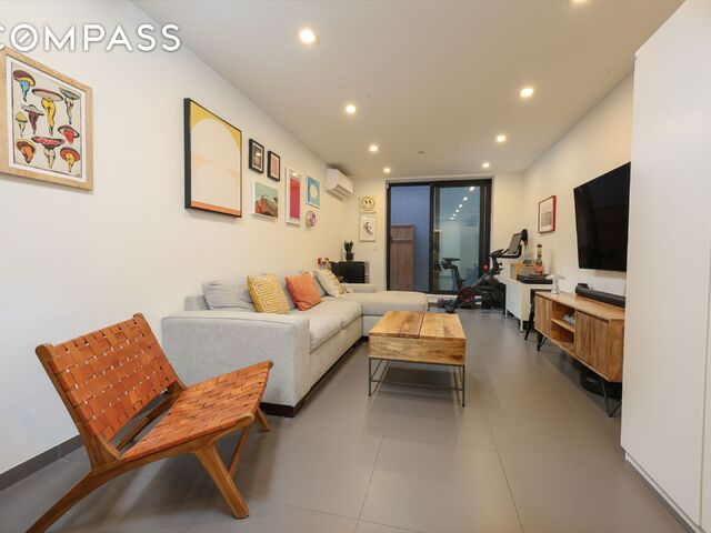 548 Lafayette Avenue, 1A