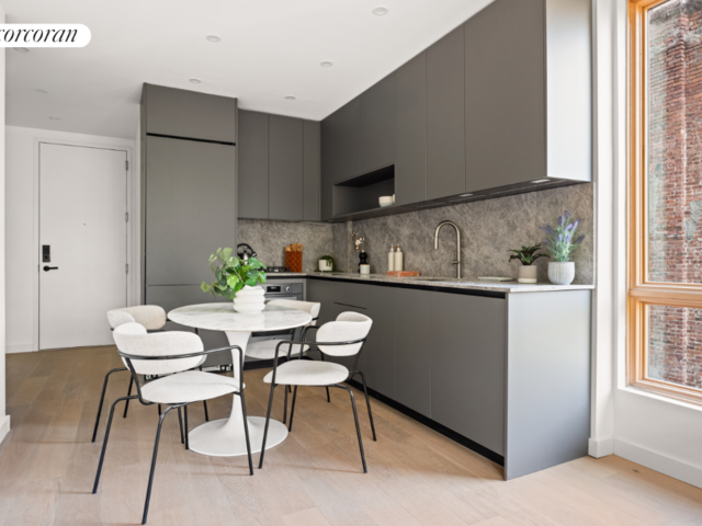 1118 Fulton Street, 4F
