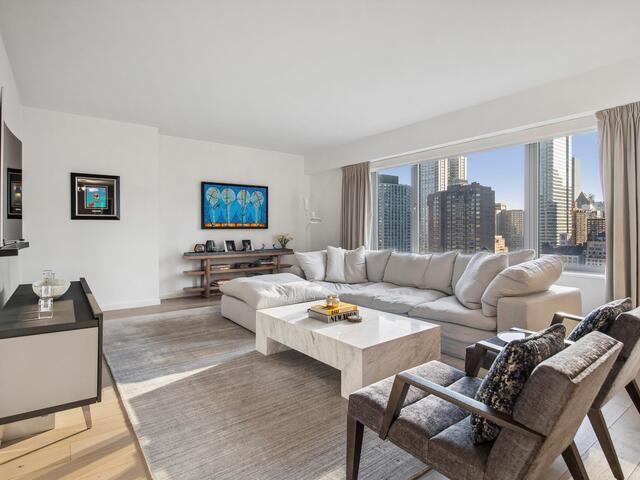 200 E 62nd Street, 23D