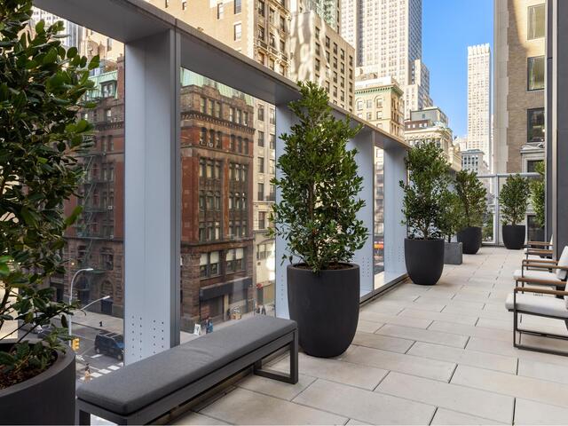 277 5th Avenue, 47A