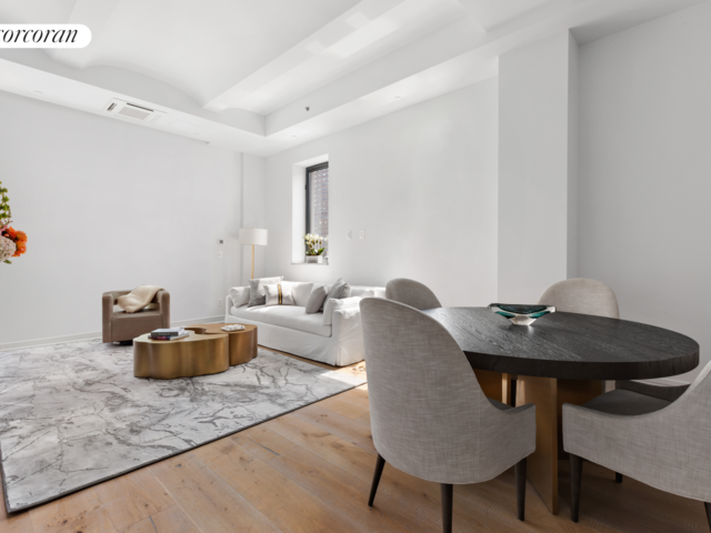 305 E 61st Street, 405