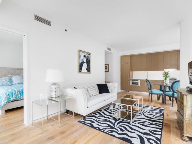 325 Lexington Ave, APT 11B