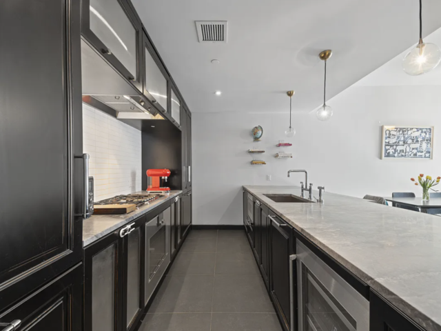 51 Jay Street, APT 4