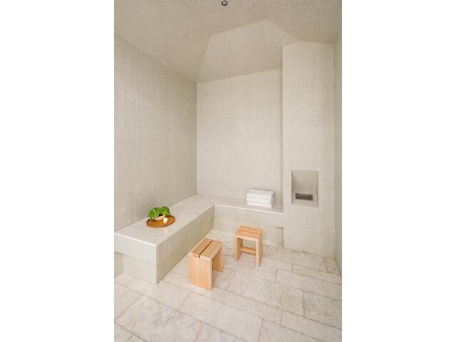 53 W 53rd St, APT 40A
