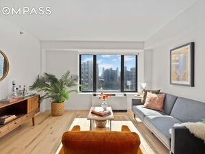 189 Avenue C, #8B
