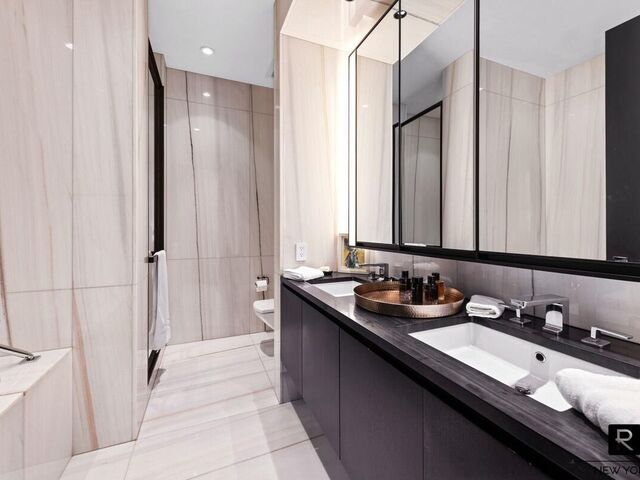 157 W 57th St, APT 42C