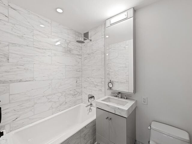 460 W 42nd St, APT 54K