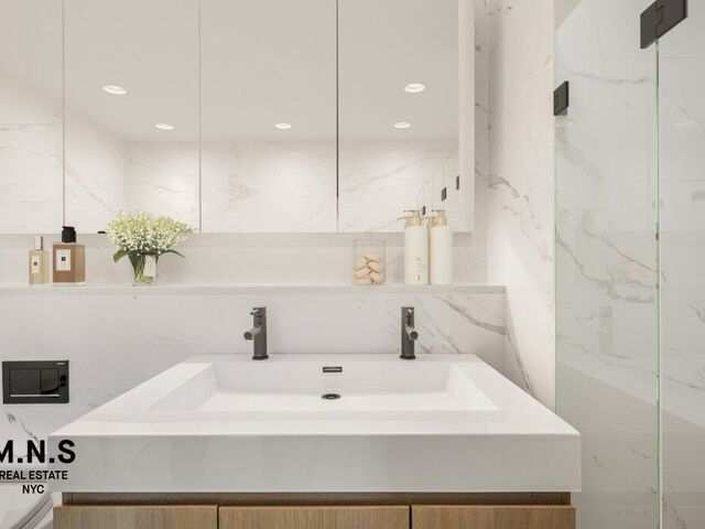 710 Metropolitan Ave, # 4C