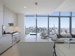 3 Court Square, #5801