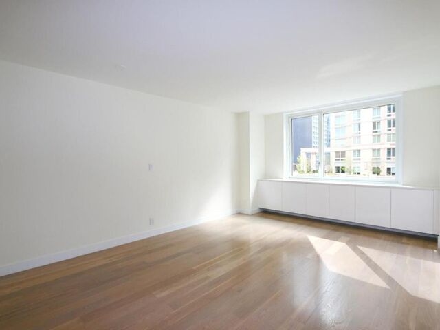 301 W 53rd St, APT 10K