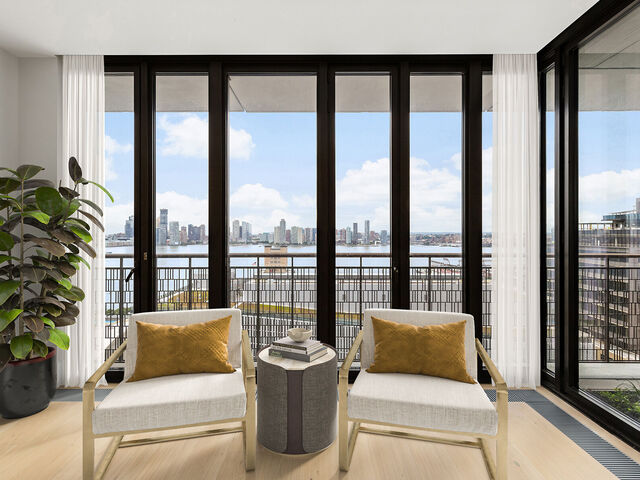 100 Vandam St, # 8D