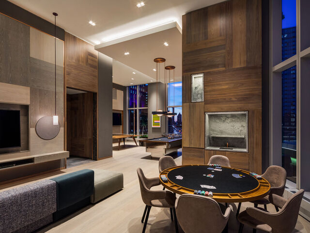 1 City Pt, APT 33B