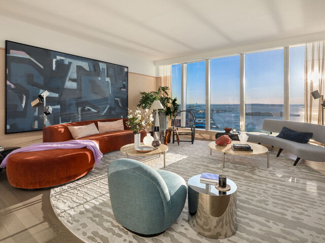 240 South Street, 64J