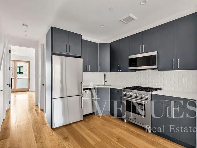483 Marion St, APT 2