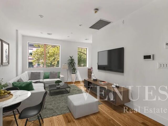 483 Marion St, APT 2