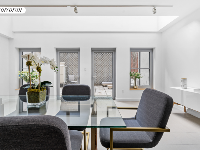 83 Walker St, APT 1