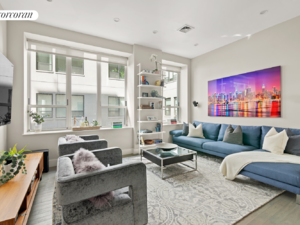 416 W 52nd St, TH205