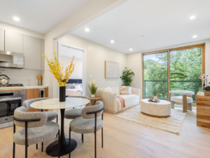 959 Madison St, #3A