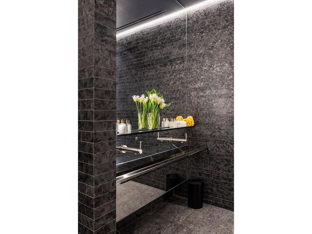 53 W 53rd St, APT 72B