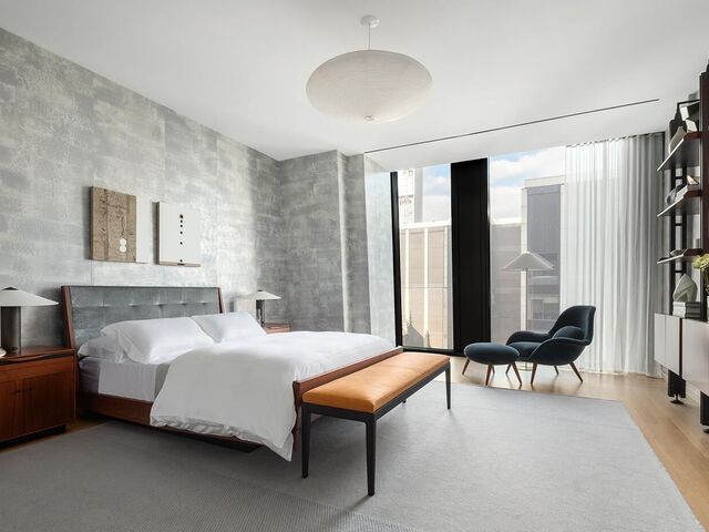 53 W 53rd St, APT 28B