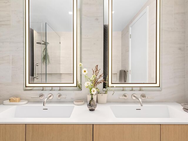 215 W 28th St, APT 9C