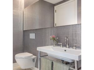 200 E 59th St, #10B
