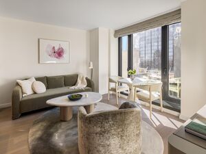 118 W 57th St, #34I