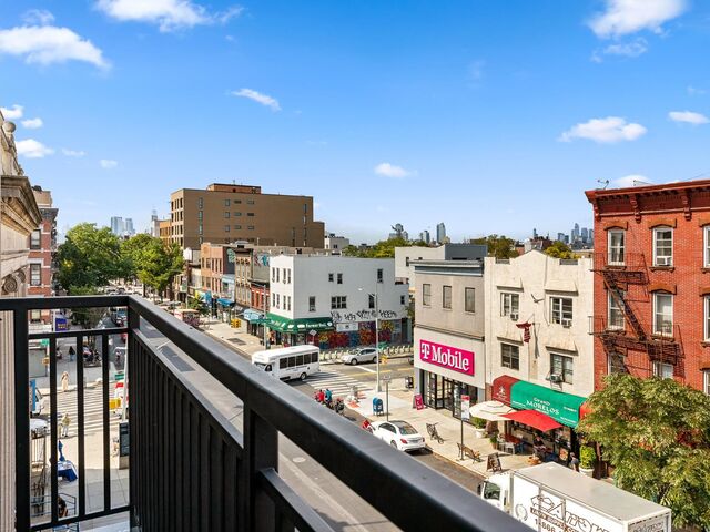 738 Grand St, # 2B