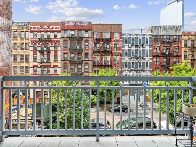 171 Henry St, APT 2D