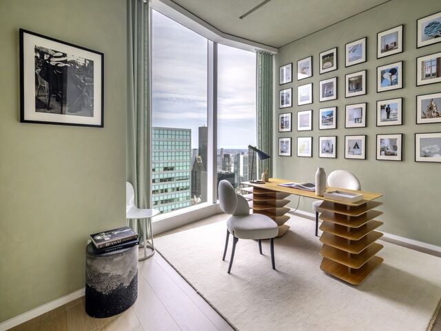 100 E 53rd St, APT 51A
