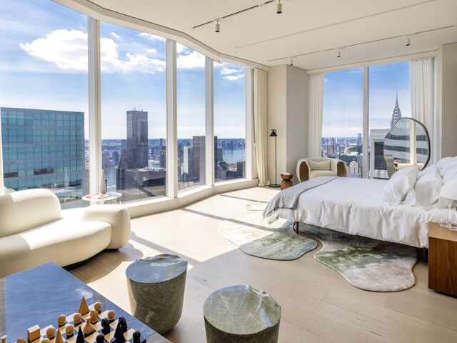 100 E 53rd St, APT 51A