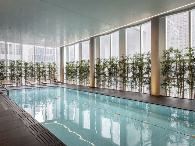 100 E 53rd St, APT 5B