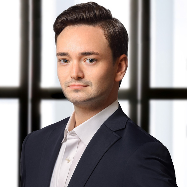 Lic. RE Salesperson Daniel Pupke Coldwell Banker Warburg Coldwell