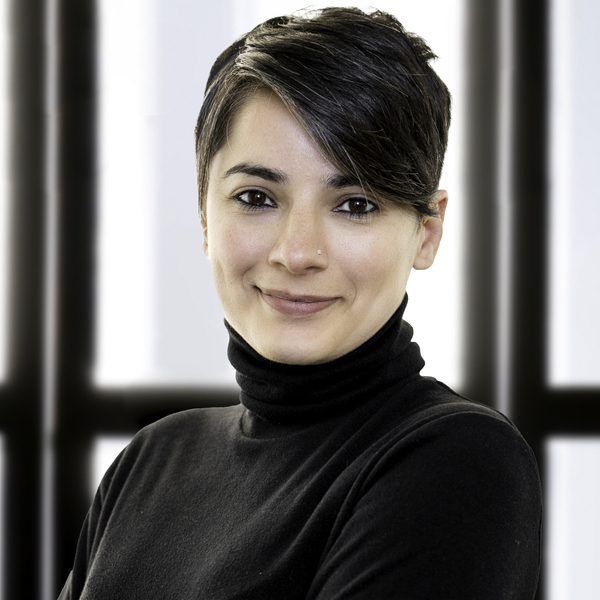 Lic. RE Salesperson Rashi Malhotra Coldwell Banker Warburg